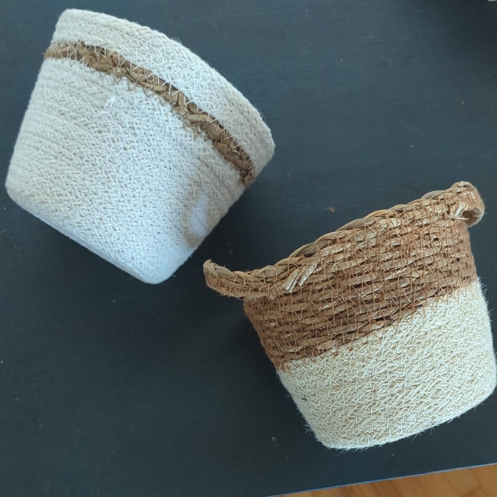 🆕 Handcrafted Cream and Brown Woven Basket Planters Set Of 2